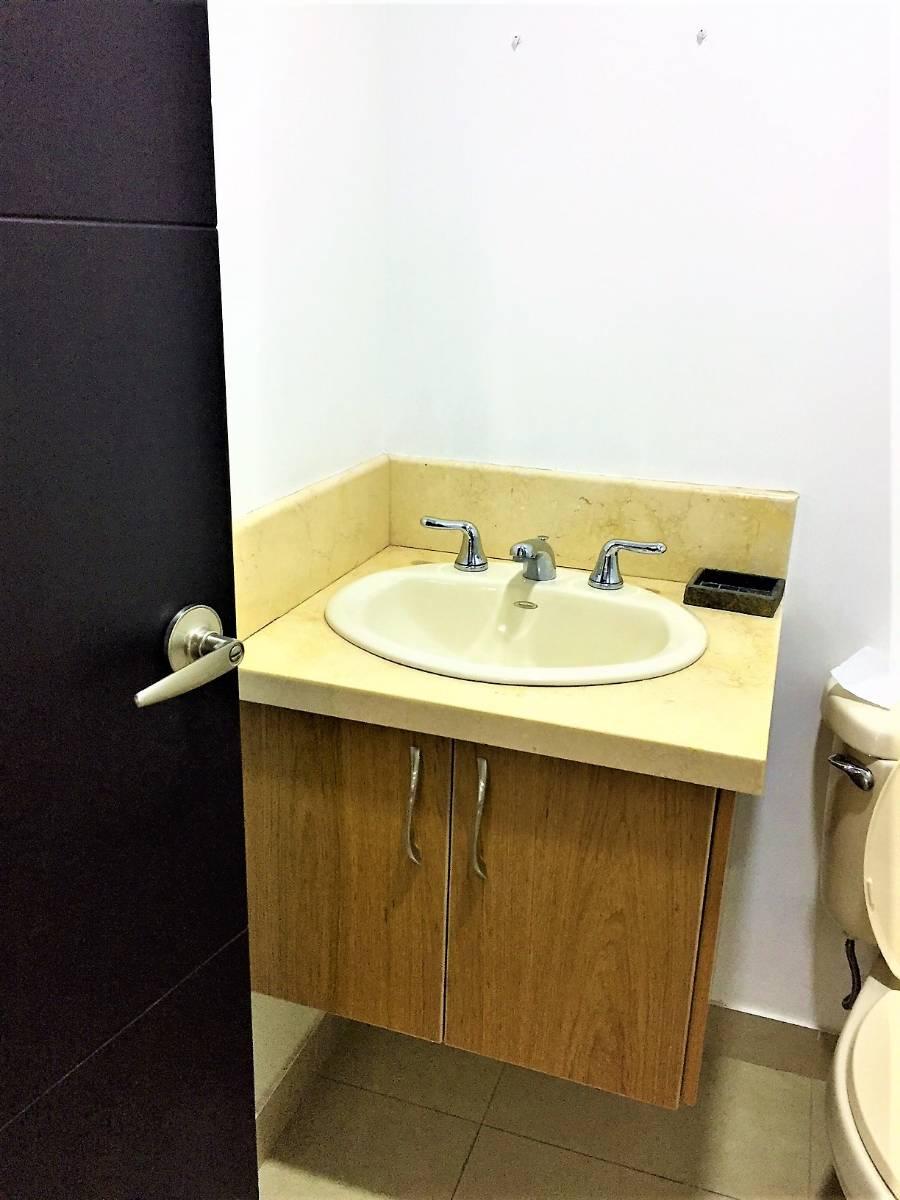 Vendo Departamento Amoblado de Lujo en Ciudad Colon, 2 Dorm/2 Parqueos/130 m², Guayas — imagen 3