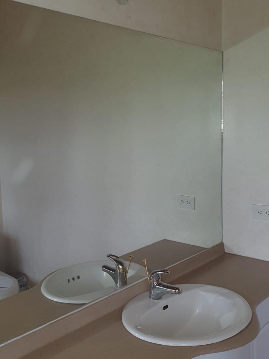 Casa en Venta en Conjunto Residencial Exclusivo en Quito (V3049) — imagen 5