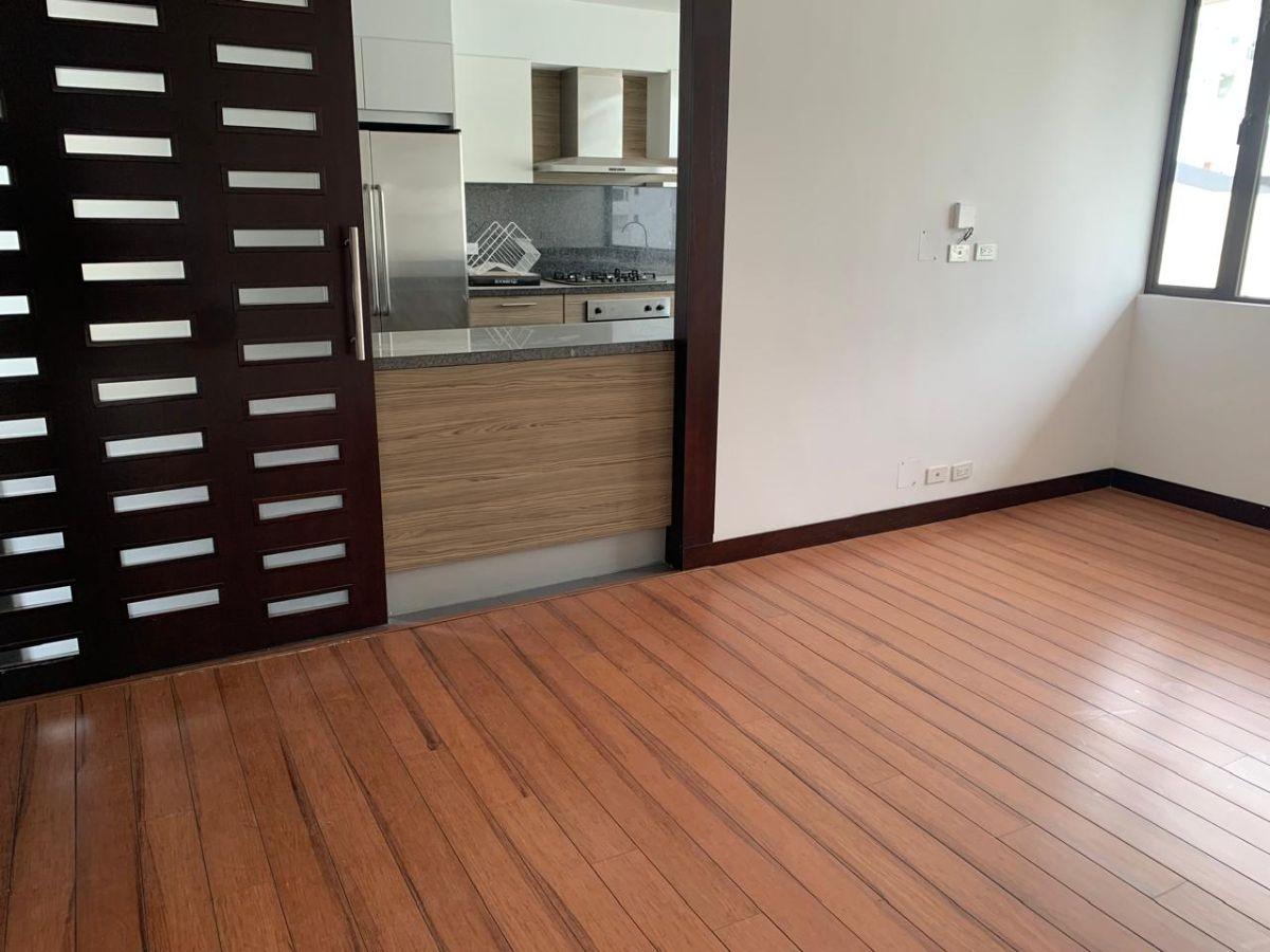 Vendo Dep en Bellavista 220 m² Mas 15 m² de Balcón $350.000 — imagen 3