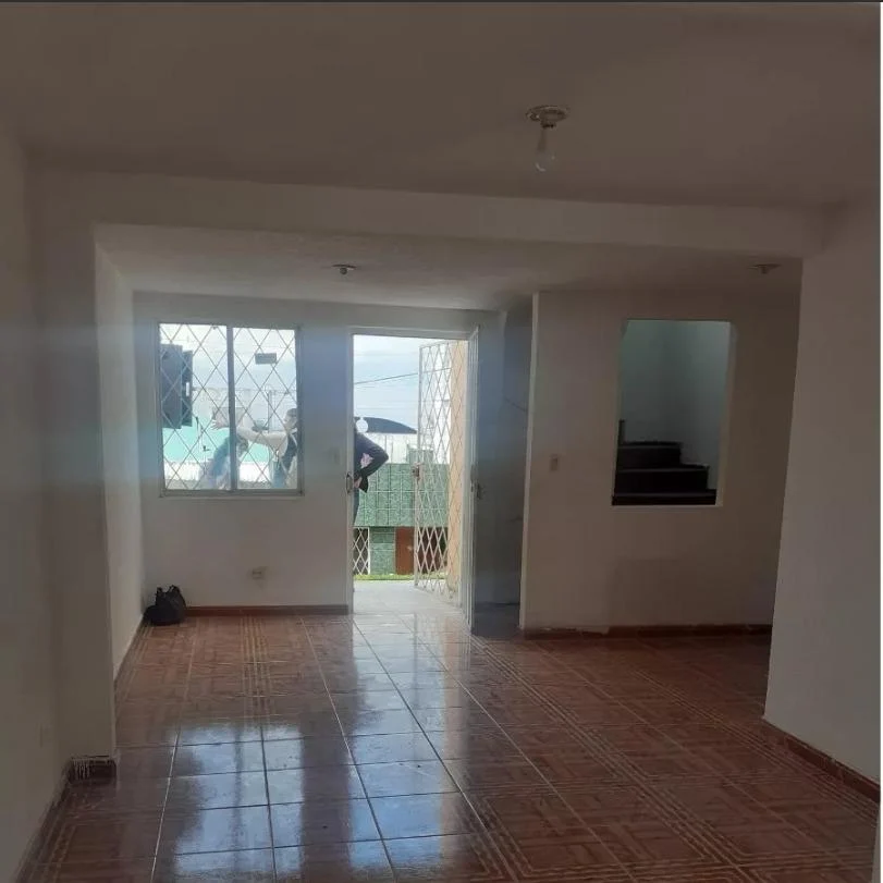 Vendo Casa 2 Plantas en Conjunto Privado, Sur de Quito Guamaní — imagen 5
