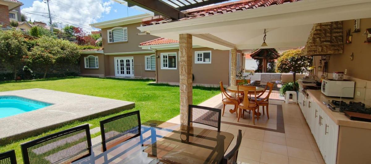 Casa con Piscina, Challuabamba, Azuay — imagen 3