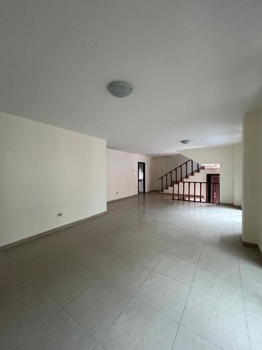 Ceibos - Se Vende Casa Townhouse en Conjunto Cerrado, Guayas — imagen 10