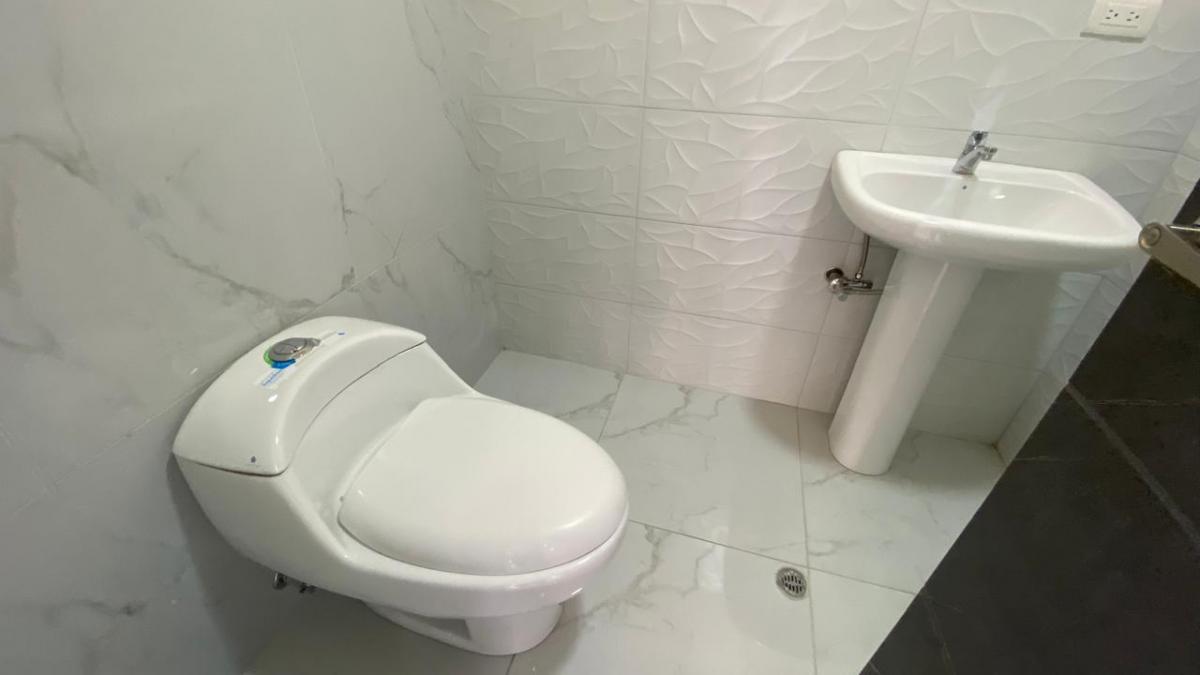 Venta de Casa en Urbanización de Lujo – Valle de Los Chillos / Capelo — imagen 5