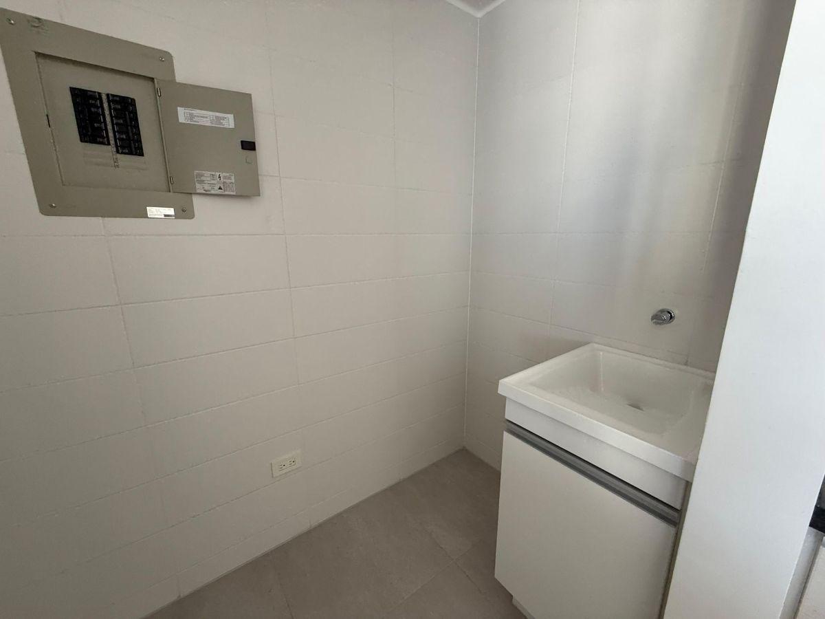 Departamento de Venta Frente Al Mar en Manta, Manabí — imagen 4