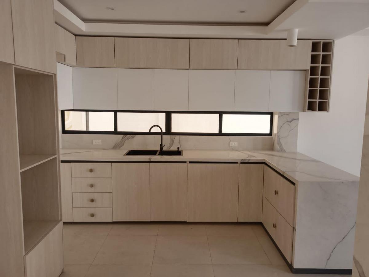 Casa de Venta en La Urbanización Ciudad Celeste, Samborondón, de Estreno. Guayas — imagen 5