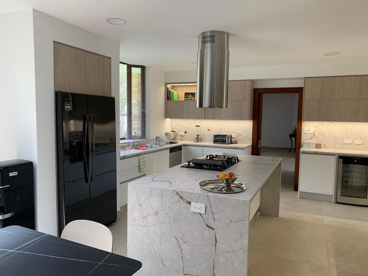 Vendo Casa Amoblada Cumbayá 1*150.000 Dólares, Mm — imagen 3