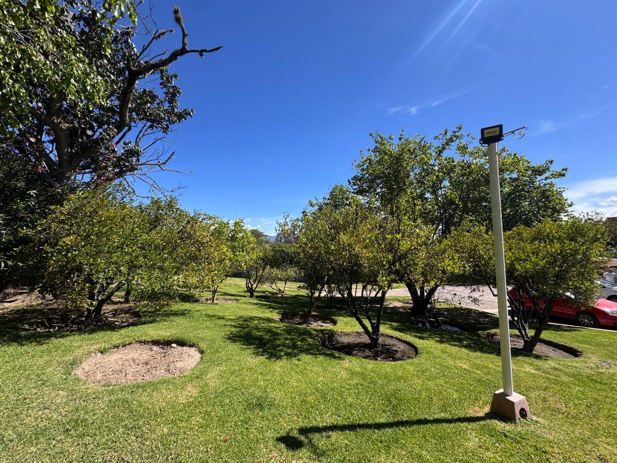 Hermosa Propiedad en Venta - Tumbaco - 1.775 m² - Ideal Para Construir o Tu Casa de Campo — imagen 4