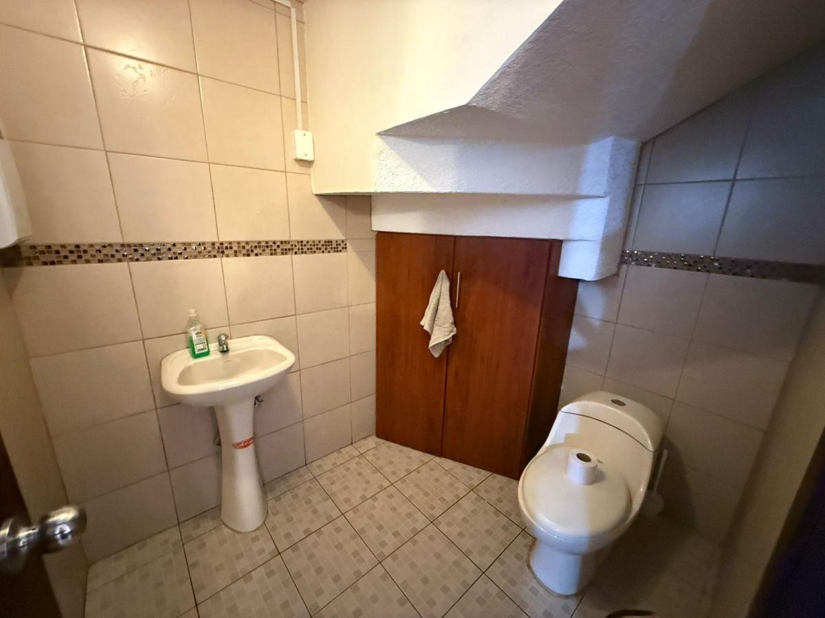 En Venta Casa Dos Pisos con Terraza Sector Santa Monica Conocoto — imagen 4