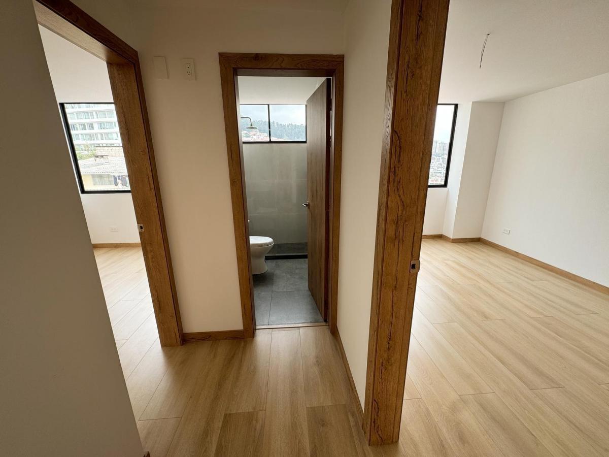 Venta Hermoso Departamento con Linda Vista 100 m² (Granda Centeno) — imagen 7