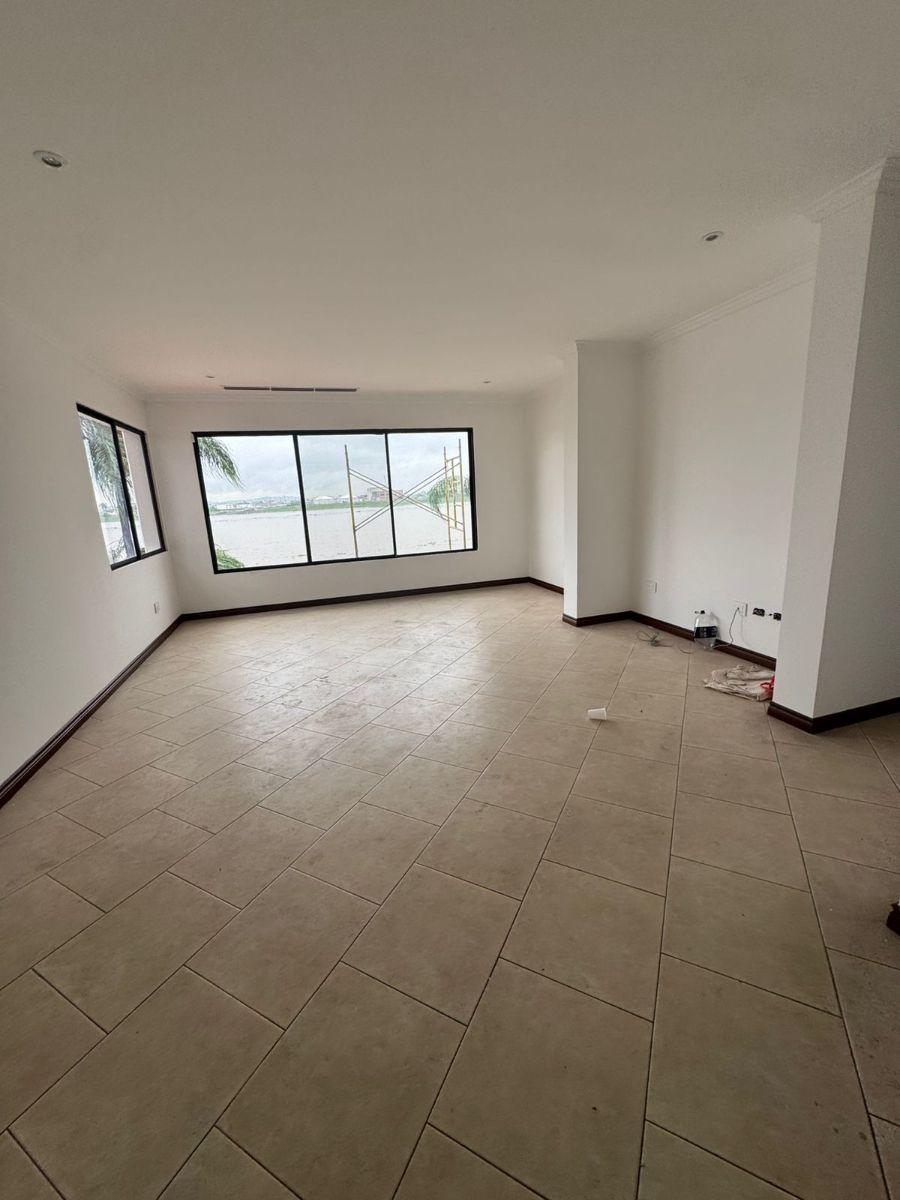 Casa en Samborondón con 4 Habitaciones y 714 m² en Venta, Al Rio, Guayas — imagen 5