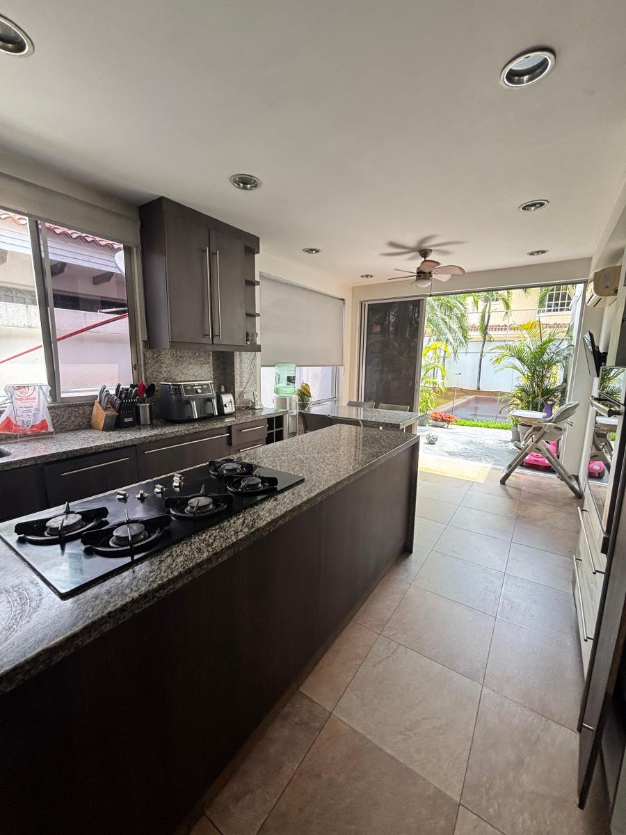 Exclusiva Casa Venta en Los Primeros Kms, Guayas — imagen 4
