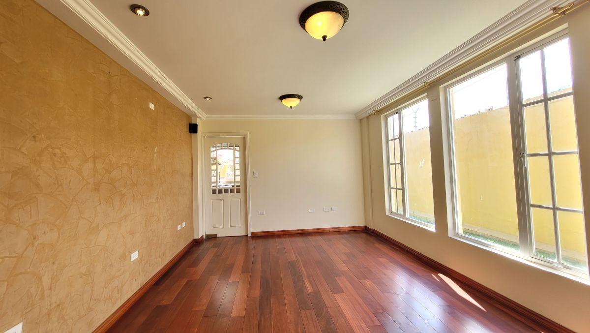 Casa de Venta en Urbanización, Los Chillos, Taboada, 4 Dorm. — imagen 5