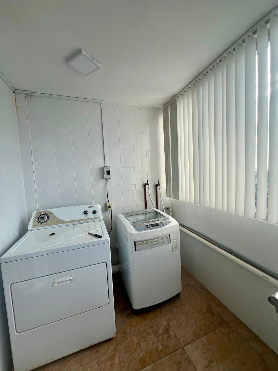 Departamento Esquinero en Chipipe con Vista Espectacular Al Mar — imagen 4