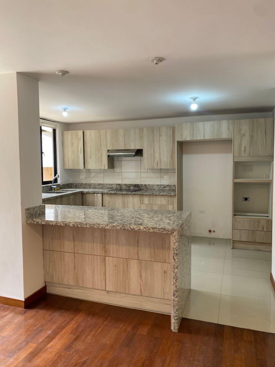 Departamento Duplex en Urbanización El Condado Etapa 3 — imagen 4