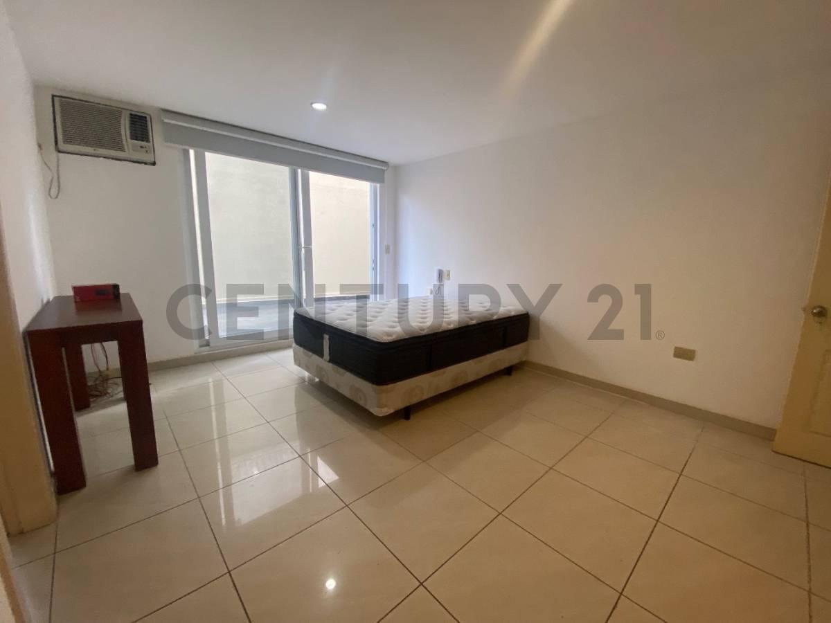 De Oportunidad Apartamento en Venta Edificio Portofino - Manta, Manabí — imagen 5