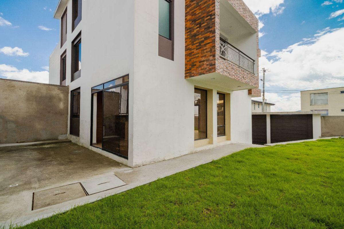 Venta de Casa en La Urbanizacion Prados del Rio, Valle de Los Chillos — imagen 5
