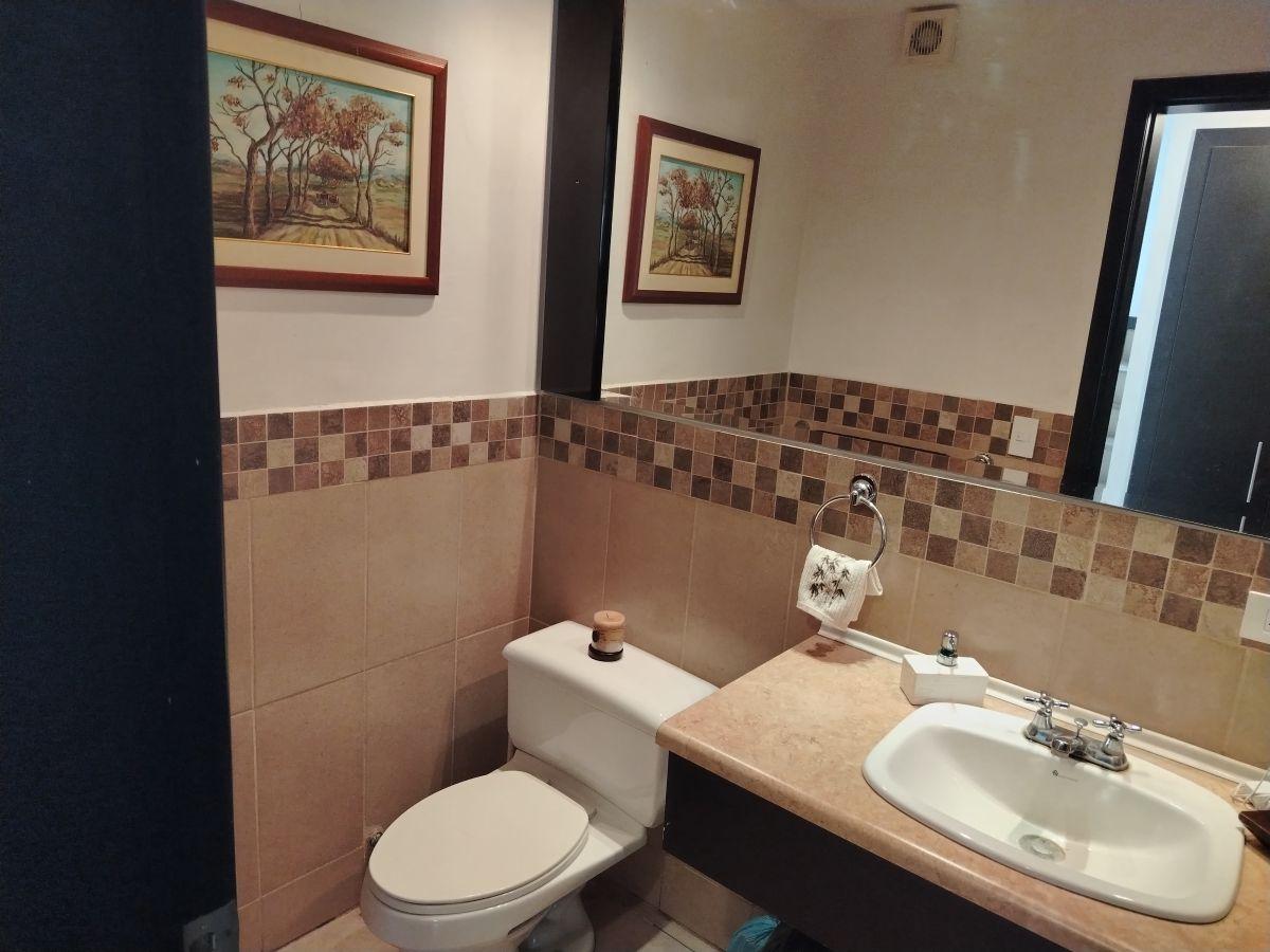 Vendo Casa en Conjunto Tres Plantas 4 Dormitorio Sector La Armenia/valle de Los Chillos — imagen 5