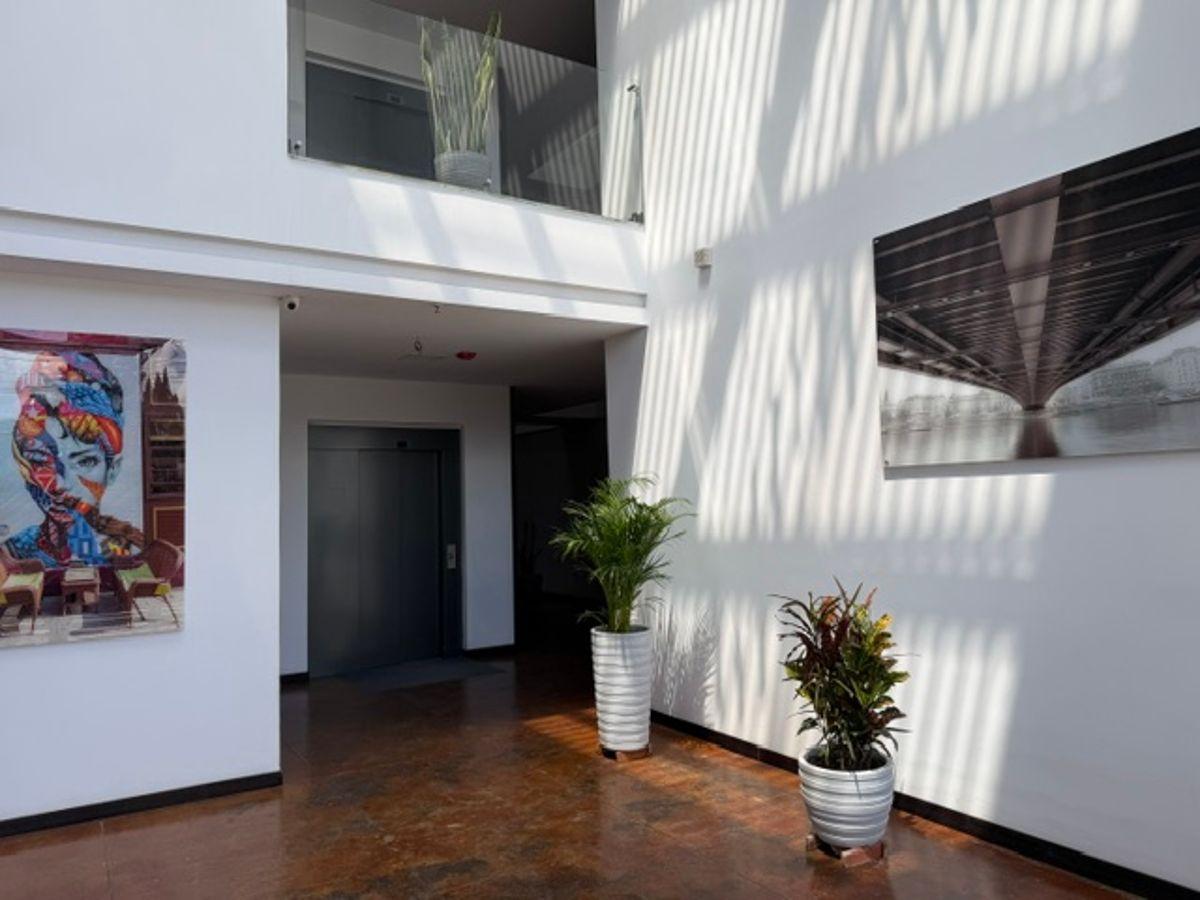 Vendo Luminoso Departamento por Estrenar Sector La Cerámica Tumbaco — imagen 9