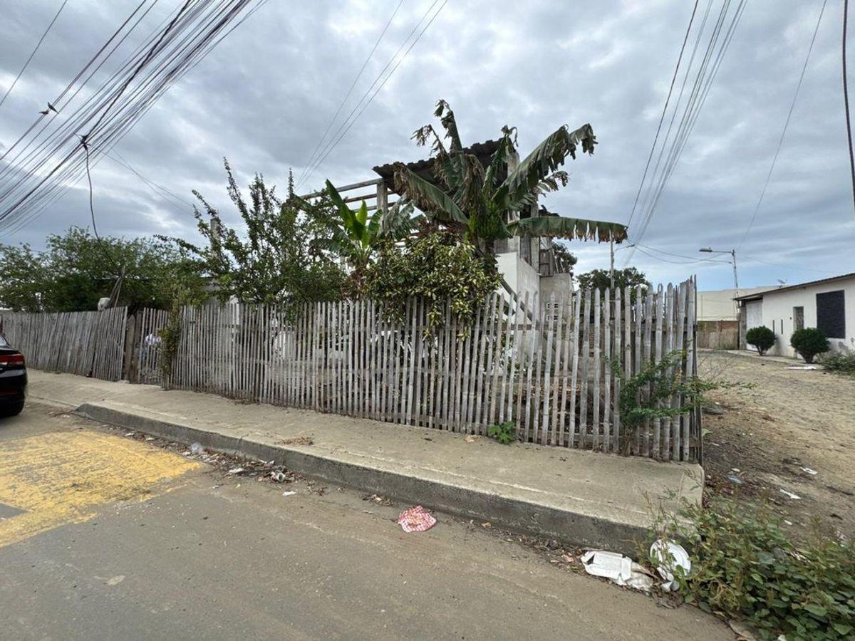 Casa de Venta en Costa Azul Zona Norte de Manta, Manabí — imagen 3