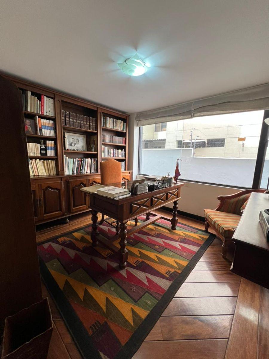 Vendo Departamento, Sector González Suarez, 314 m, 250.000 Dólares. Provincia de Pichincha — imagen 4