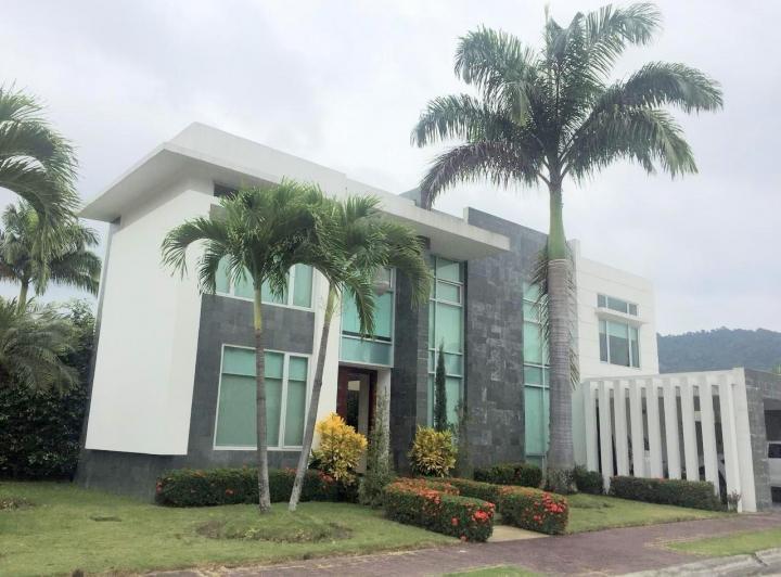 Terreno a La Venta en La Urb. Portofino, Guayas — imagen 4