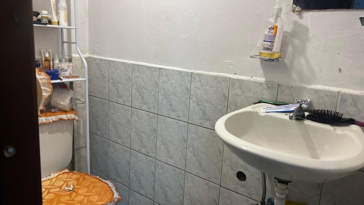 Departamento Sur de Quito Primer Piso 4 Dorm., Sala Comedor, Cocina, Parqueadero — imagen 3