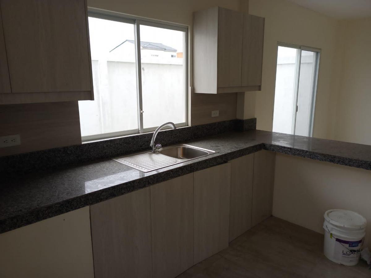 Casa de Venta en La Urbanización Savalí, Vía Samborondón - Salitre. Guayas — imagen 3