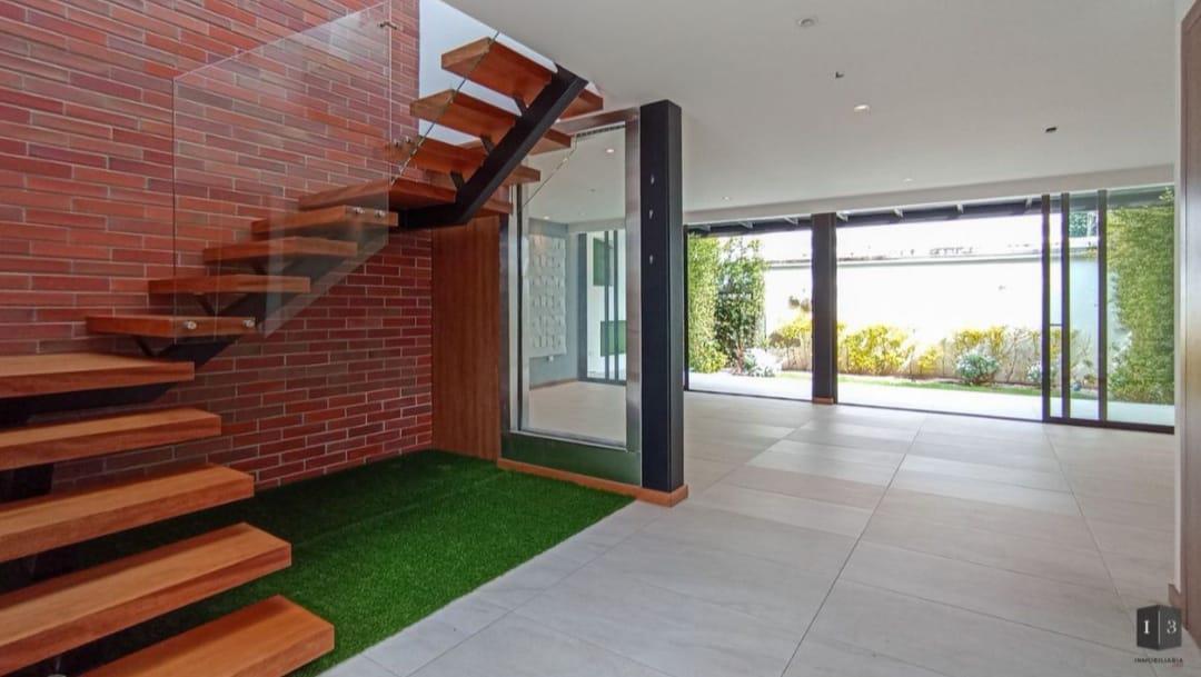 Linda Casa Tecnologica de Venta - San Juan de Cumbayá — imagen 3