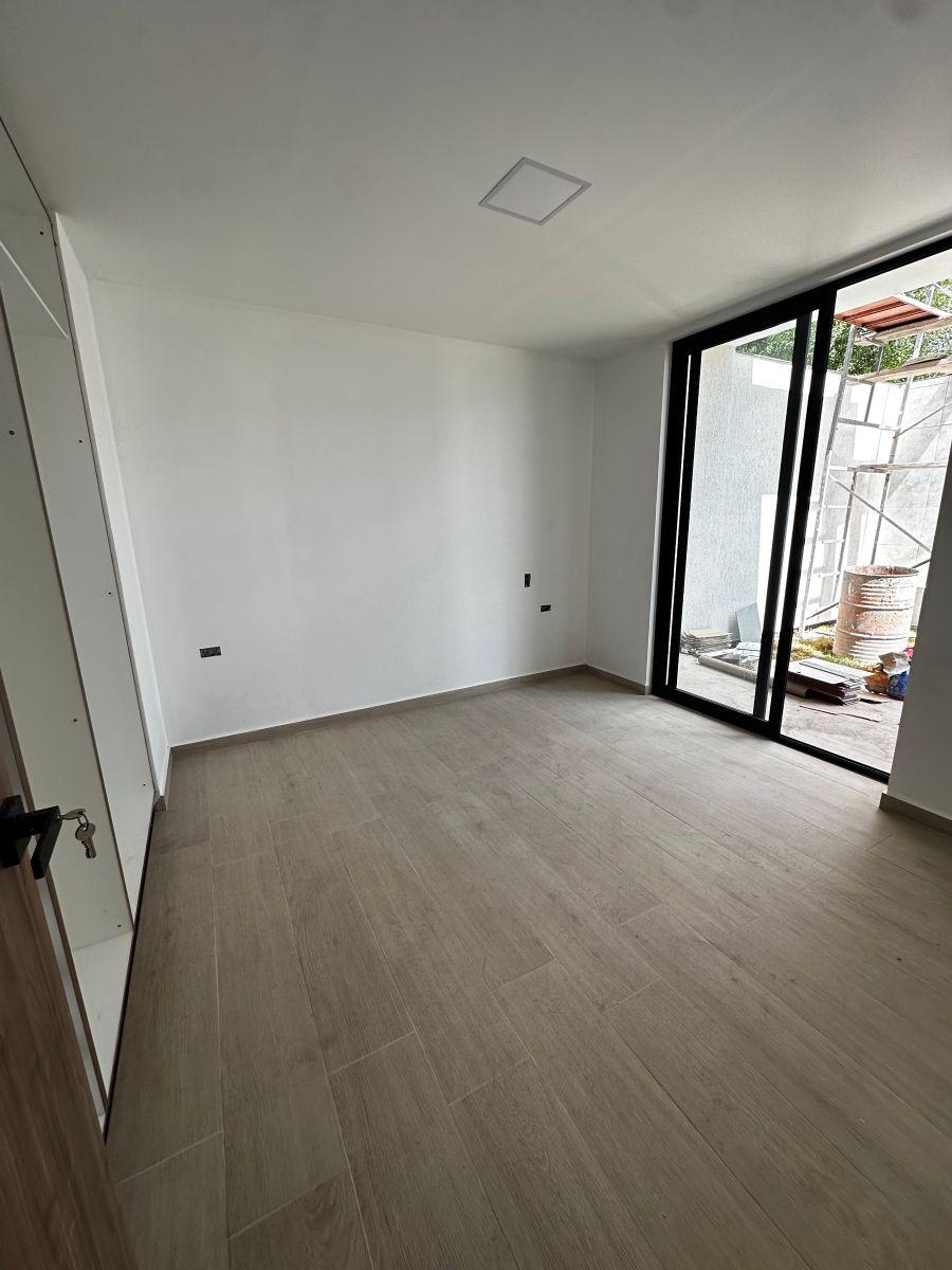 Departamento de 112 m² con 3 Habitaciones en Venta en Lumbisí — imagen 4