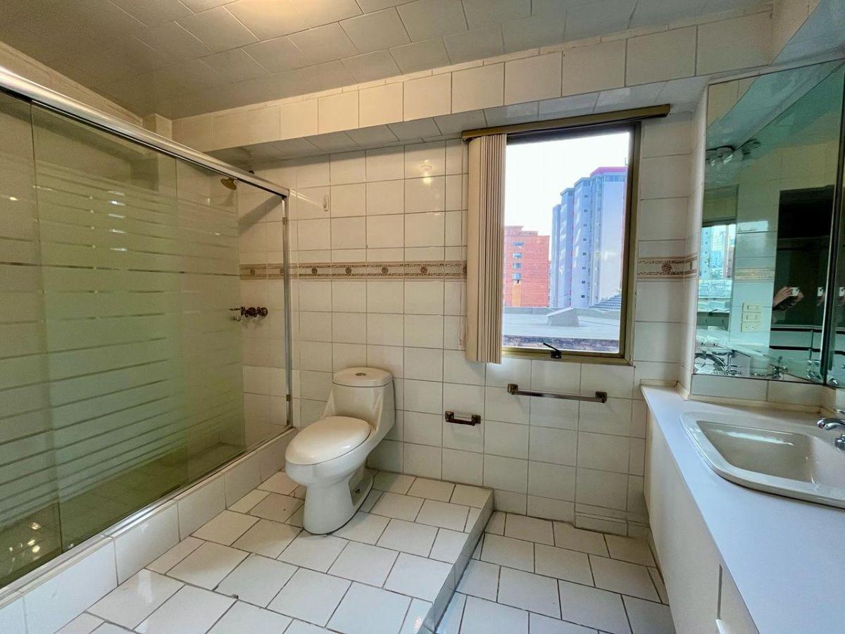 Vendo Bellavista. Lindo Departamento, 270 m², 3 Dor.180.000, Guardiania Las 24 Horas — imagen 3