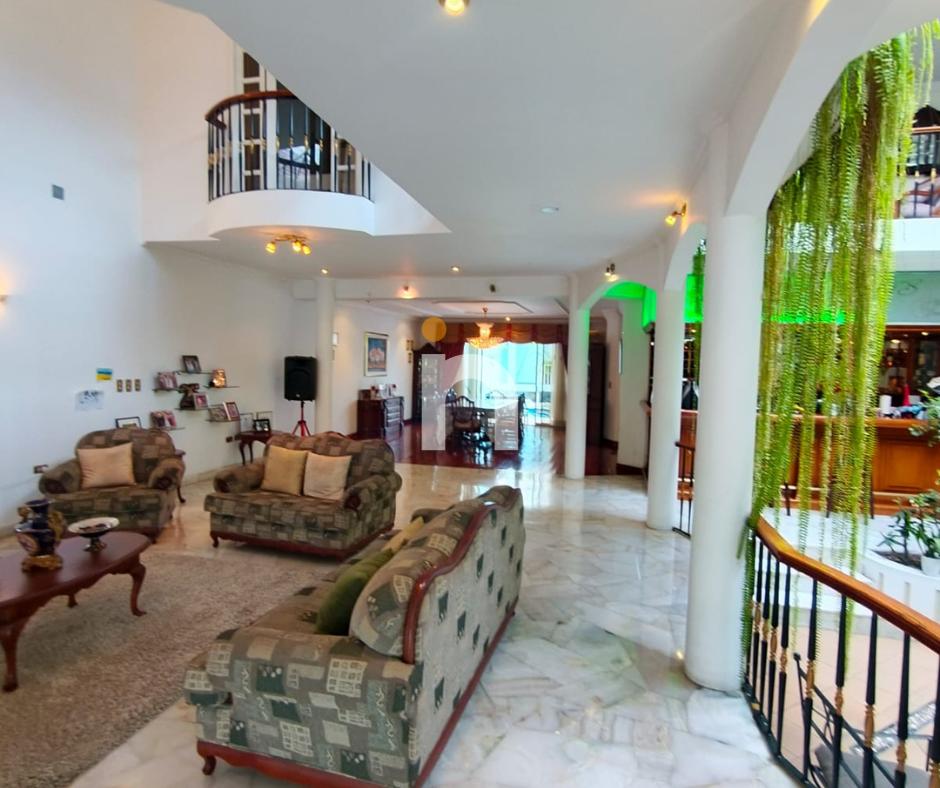 Mansión de Lujo en Venta | en Cuenca, Azuay — imagen 5