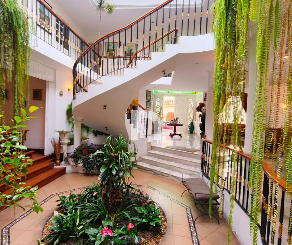 Mansión de Lujo en Venta | en Cuenca, Azuay — imagen 4