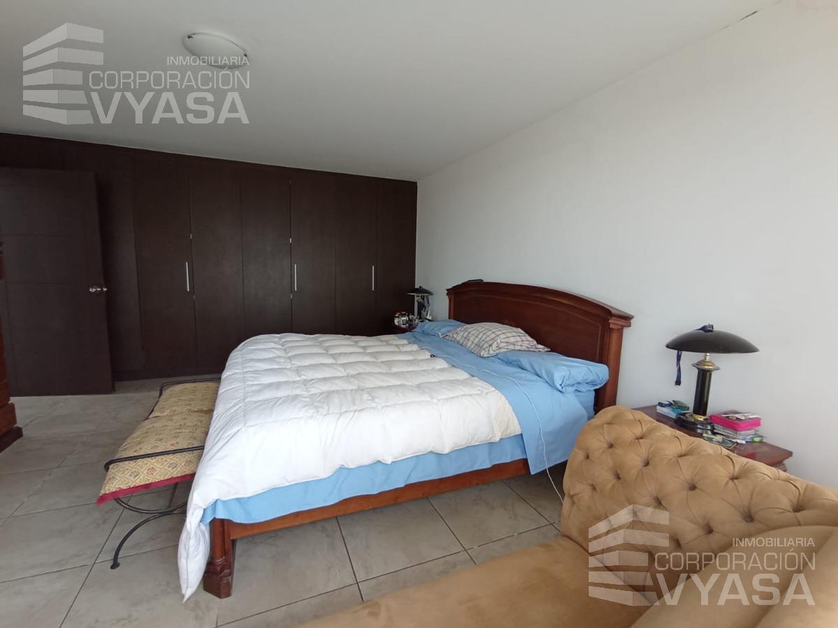 Cumbayá - Hermosa Casa en Venta de 225 m² de 3 Dorm. — imagen 4