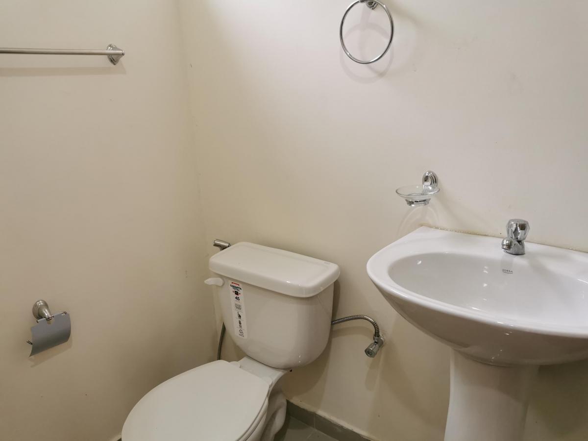 Casa de Venta en La Urbanización Las Delicias, 3 Dorm., Guayas — imagen 3