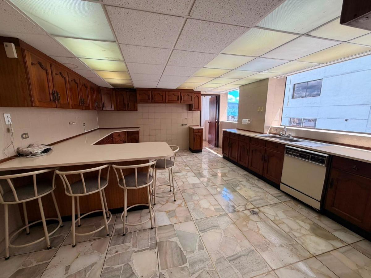 Venta Depto. 3 Dorm. Lujo Gonzalez Suarez 520 m² — imagen 4