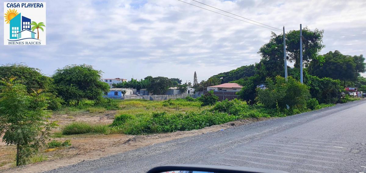 Vendo Bonito Muy Ubicada en La Calle Principal en Ballenita — imagen 3