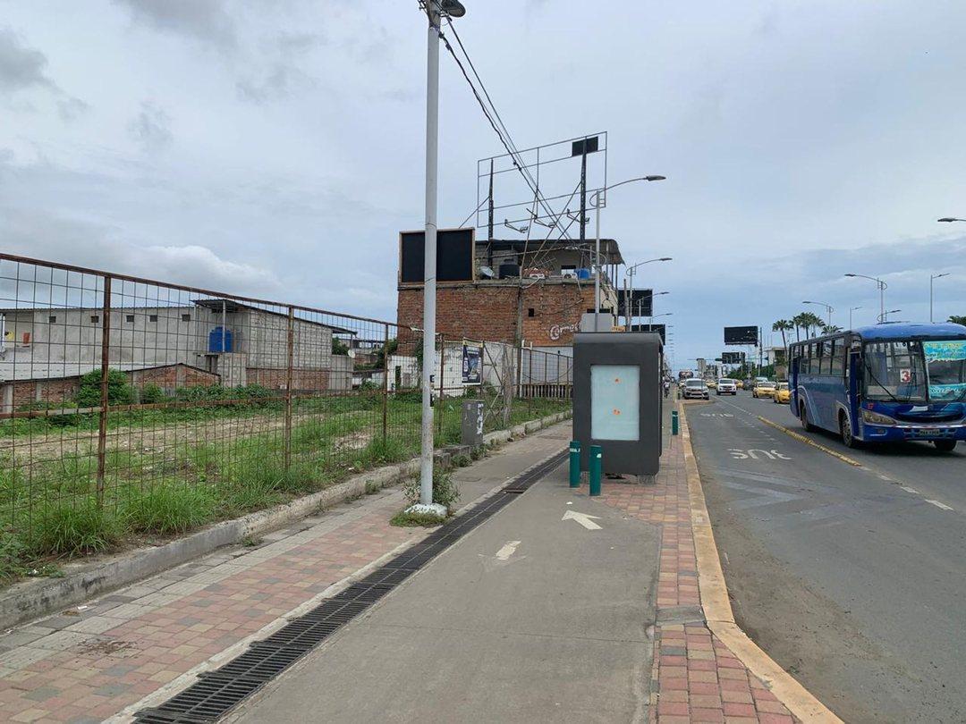 Terreno Comercial de Venta Manta 4 de Noviembre B/l, Manabí — imagen 4