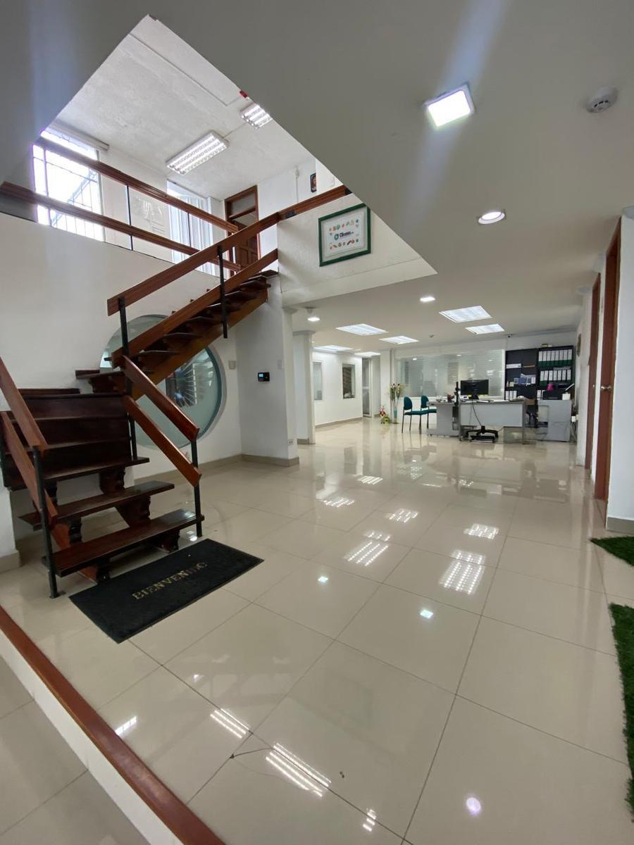 Venta Terreno Norte de Quito Av Shyris — imagen 5