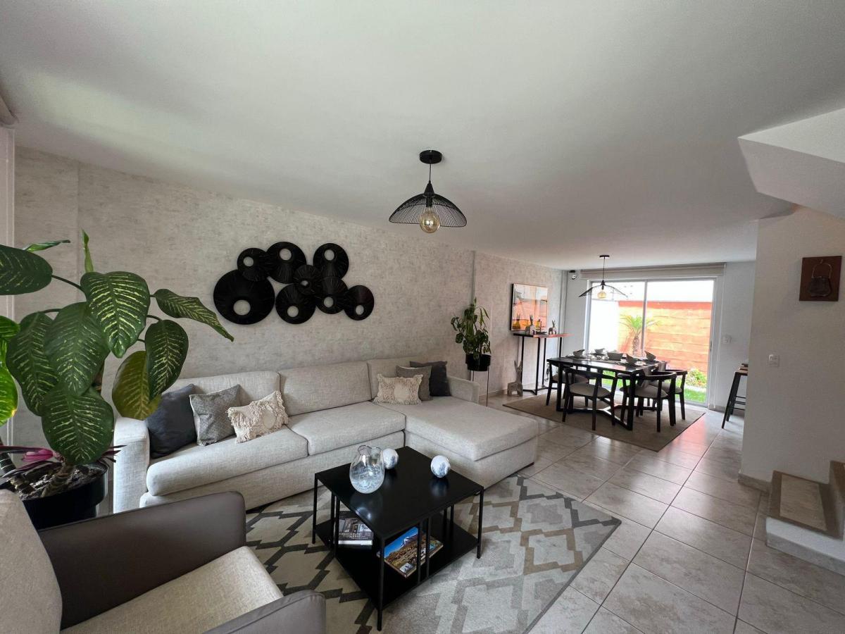Mv - Sector de Pomasqui, en Venta Casa de 3d, 3 Pisos, 120 m² con Terraza y Patio — imagen 4