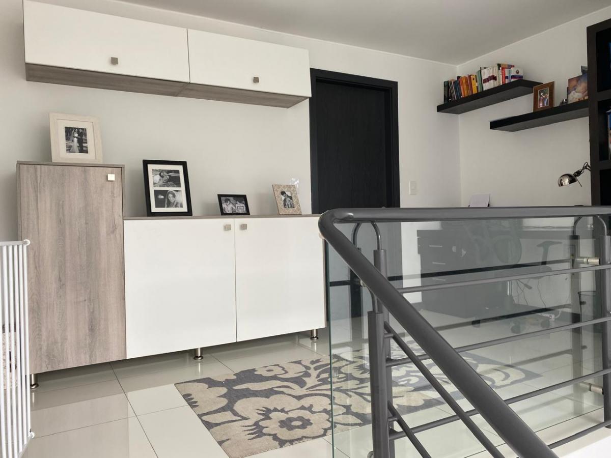 Loft de Venta Ubicado en El Sector de Auqui Chico, 2 Cuartos, Ideal Ubicación — imagen 3