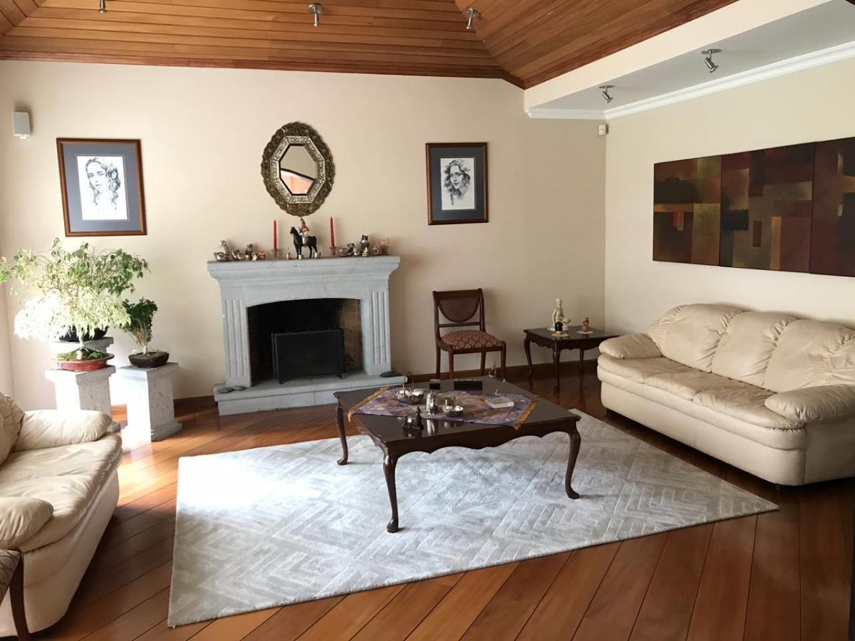 Vendo Casa Cumbaya / Lumbisi 550 m² — imagen 4