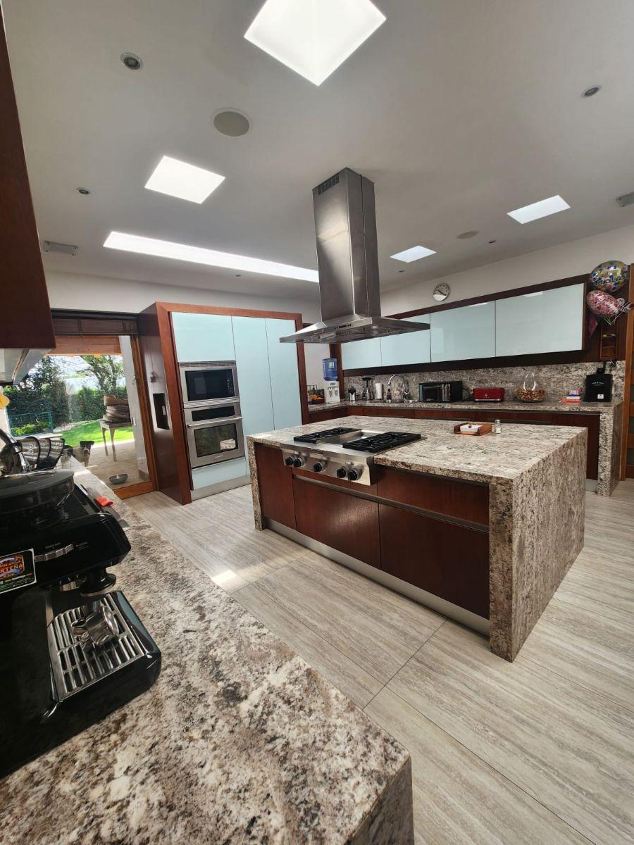 Lujosa Casa de Venta en Cumbaya Urbanizacion Colegio Menor — imagen 7