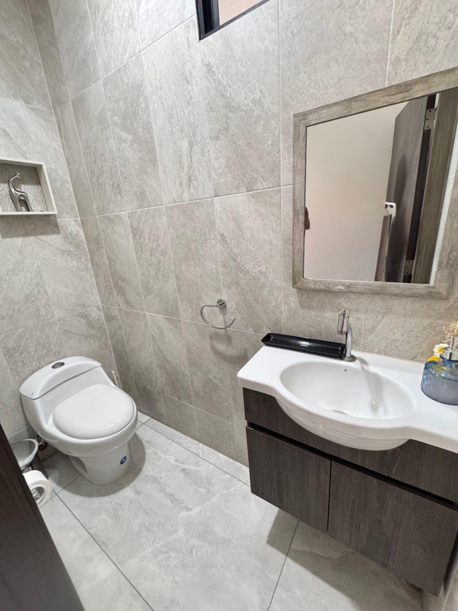 Vendo Moderna, Casa de Diseño en Punta Esmeraldas, 3 Dorm., Piscina, Terraza, Cocina Americana, Guayas — imagen 3