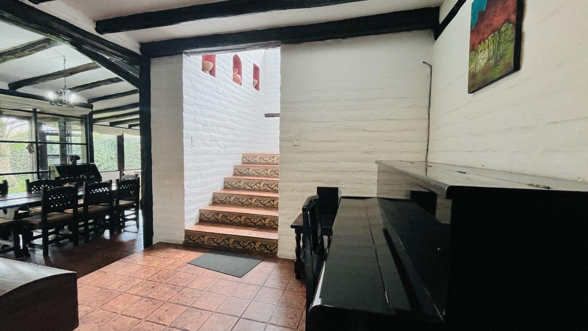 Puembo, Cerca Nuevos Colegios, Venta Casa con Amplio Jardin. Provincia de Pichincha — imagen 4