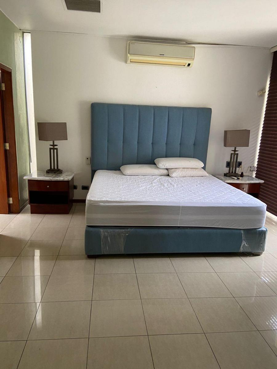 En Venta Casas con Piscina, Ceibos, Guayaquil - C. Garcia, Guayas — imagen 3