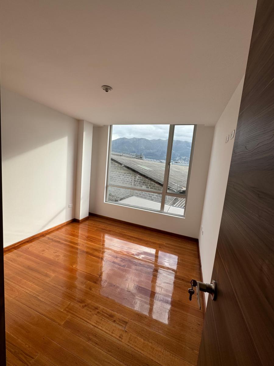 Duplex de Venta! Urbanización Sol de Oriente! Alado Colegio Sek — imagen 4