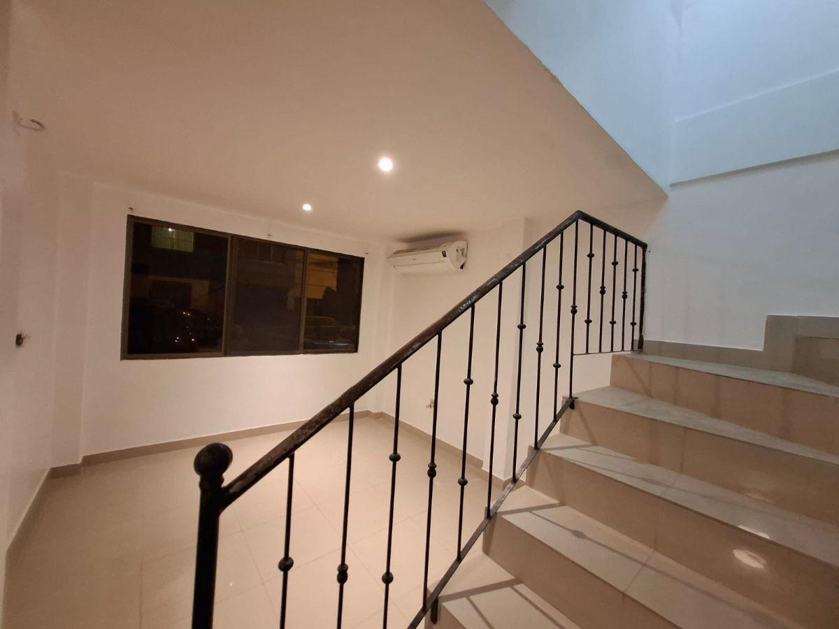 Venta de Casa en Urbanización Castilla Samborondon/aurora, Guayas — imagen 3