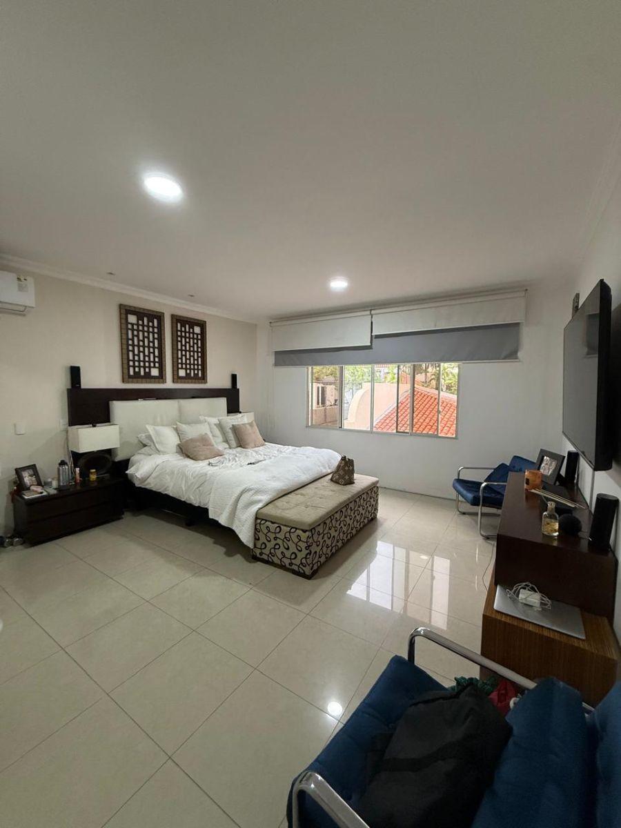Samborondon Km 4 Amplia Casa en Venta, Guayas — imagen 3