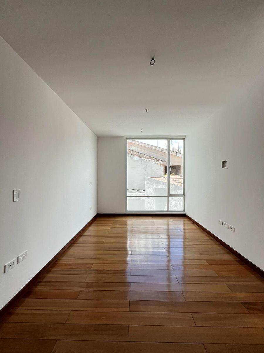 Lindo Departamentoa Estrenar en Venta de Oportunidad Gonzalez Suarez — imagen 5