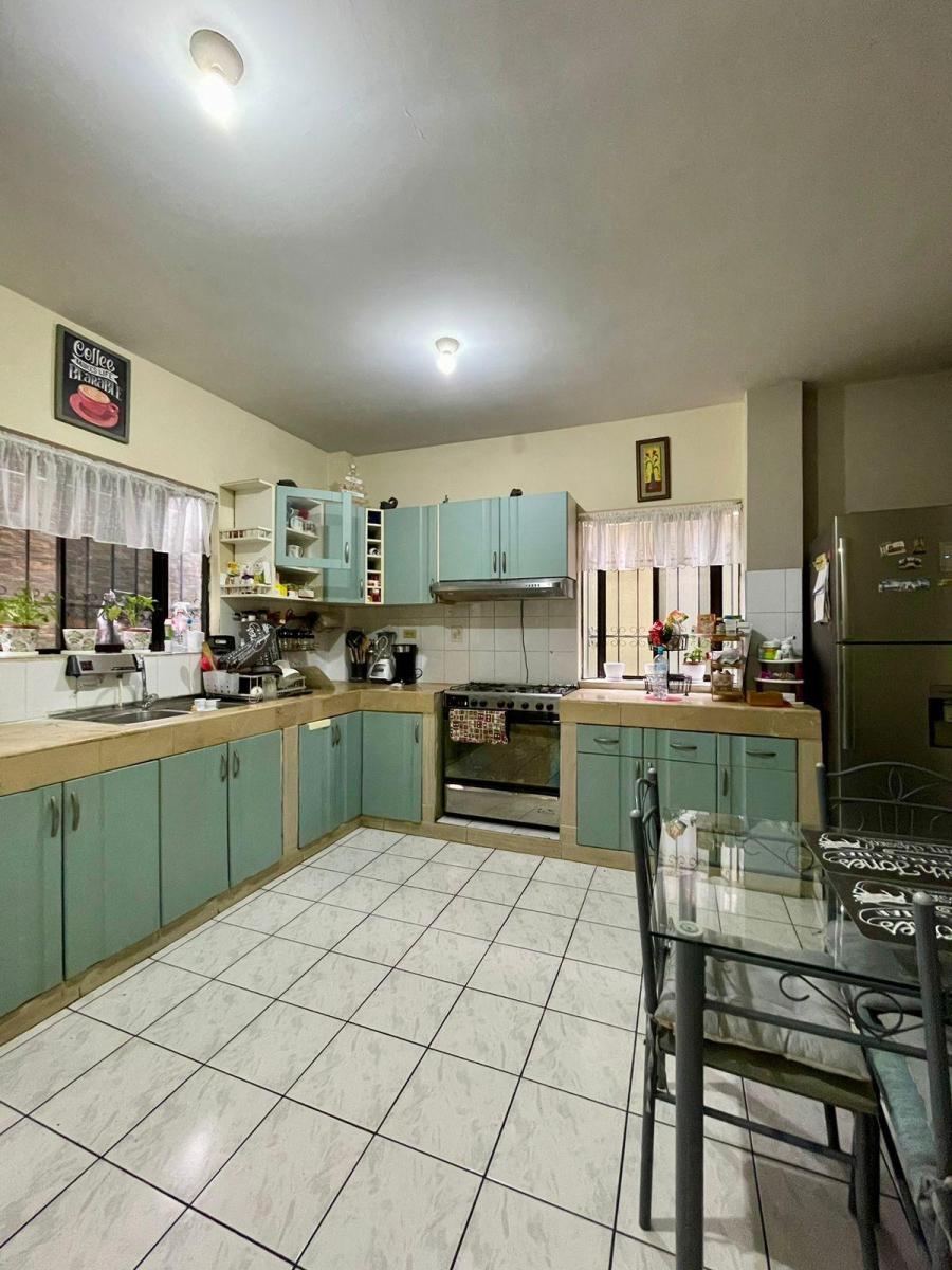 En Venta: Casa de 3 Dorm. en Urdenor 2 – Norte de Guayaquil, Guayas — imagen 5